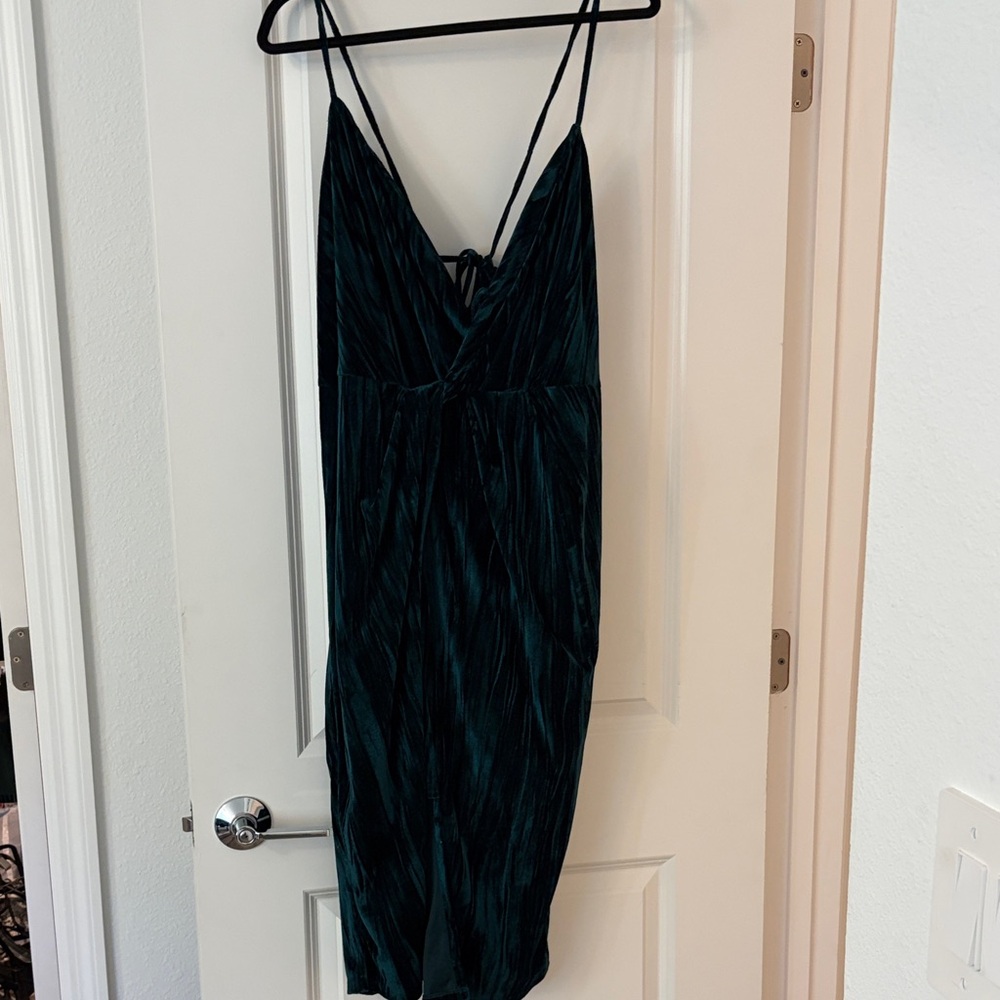 Cider Green Velvet Cocktail Dress